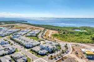 5951 REDBAY BOULEVARD, BRADENTON, FL 34210 - MLS#MFRA4670225