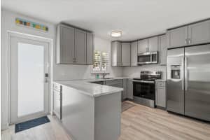 5830 MIDNIGHT PASS ROAD, SARASOTA, FL 34242 - MLS#MFRA4670253