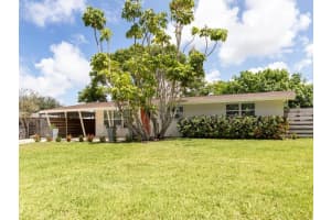 2933 MICHIGAN STREET, SARASOTA, FL 34237 - MLS#MFRA4670291