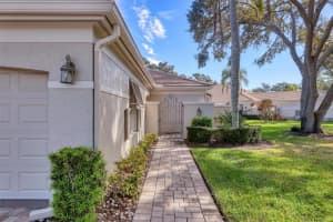 4046 HIGHLAND OAKS DRIVE, SARASOTA, FL 34235 - MLS#MFRA4670326