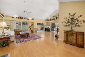 4480 ASCOT CIRCLE, SARASOTA, FL 34235 - MLS#MFRA4670356