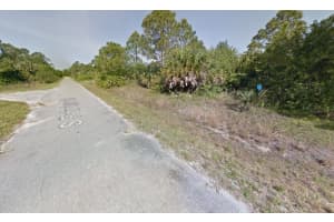 3 FARVIEW DRIVE, NORTH PORT, FL 34288 - MLS#MFRA4670389