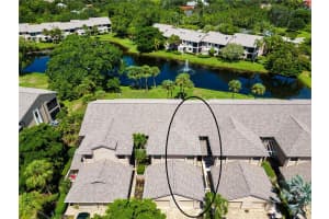 5273 HERON WAY, SARASOTA, FL 34231 - MLS#MFRA4670409