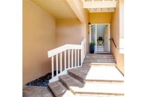 5273 HERON WAY, SARASOTA, FL 34231 - MLS#MFRA4670409