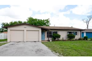 3704 17TH AVENUE, BRADENTON, FL 34205 - MLS#MFRA4670432