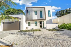 2305 TEMPLE STREET, SARASOTA, FL 34239 - MLS#MFRA4670467