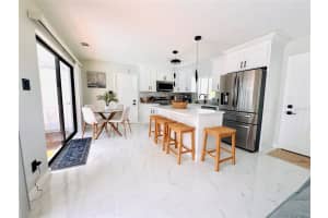 300 FRANCIS DRIVE, APOLLO BEACH, FL 33572 - MLS#MFRA4670482