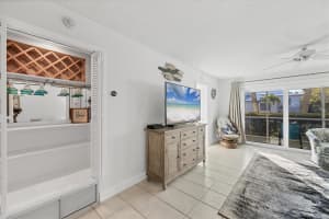 500 WASHINGTON DRIVE, SARASOTA, FL 34236 - MLS#MFRA4670508