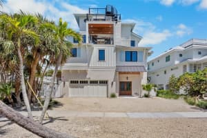 135 AVENIDA VENECCIA, SARASOTA, FL 34242 - MLS#MFRA4670533