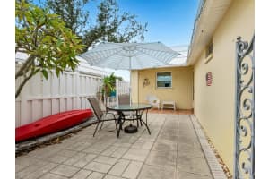 5936 DRIFTWOOD AVENUE, SARASOTA, FL 34231 - MLS#MFRA4670539