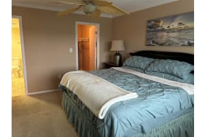 1325 PORTOFINO DRIVE, SARASOTA, FL 34242 - MLS#MFRA4670545