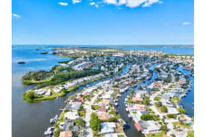 4911 BIMINI DRIVE, BRADENTON, FL 34210 - MLS#MFRA4670605