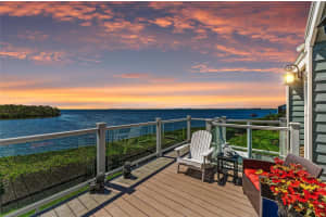 12 TIDY ISLAND BOULEVARD, BRADENTON, FL 34210 - MLS#MFRA4670622