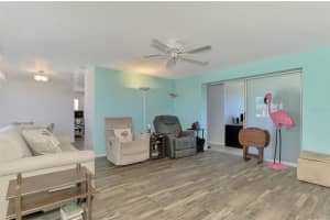 6611 BOWLINE DRIVE, SARASOTA, FL 34231 - MLS#MFRA4670634