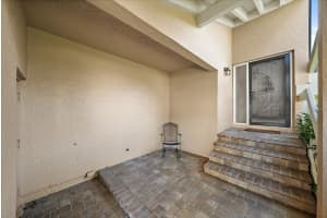 5268 HERON WAY, SARASOTA, FL 34231 - MLS#MFRA4670638