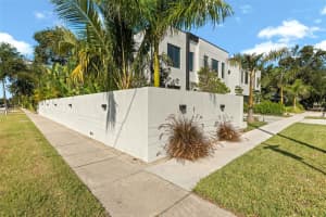 1683 SIESTA DRIVE, SARASOTA, FL 34239 Sold 12/17/25