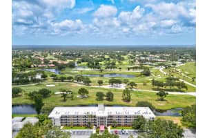 7461 W Country Club Dr N #408, SARASOTA 7461 W Country Club Dr N #408, SARASOTA