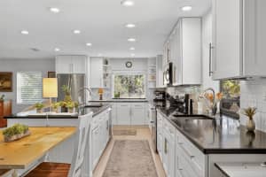 6570 OLD RANCH ROAD, SARASOTA, FL 34241 - MLS#MFRA4670782