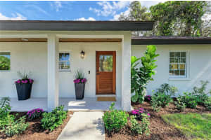 8245 LONGBAY BOULEVARD, SARASOTA, FL 34243 - MLS#MFRA4670835