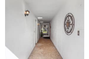 3761 SOMERVILLE DRIVE, SARASOTA, FL 34232 - MLS#MFRA4670865