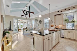 246 SAPPHIRE LAKE DRIVE, BRADENTON, FL 34209 - MLS#MFRA4670898