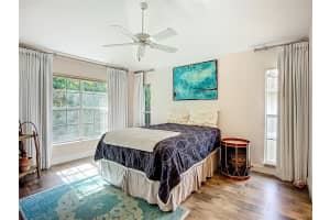 4240 BREEZEWAY BOULEVARD, SARASOTA, FL 34238 - MLS#MFRA4670905