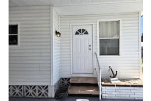 3321 SHINGLE OAK TERRACE, SARASOTA, FL 34237 - MLS#MFRA4670917