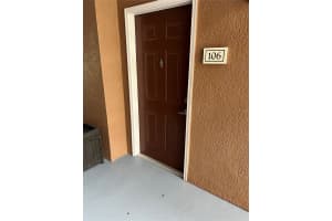 8387 38TH STREET CIRCLE, SARASOTA, FL 34243 - MLS#MFRA4670934