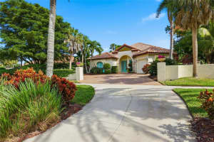 4946 BRYWILL CIRCLE, SARASOTA, FL 34234 - MLS#MFRA4670935