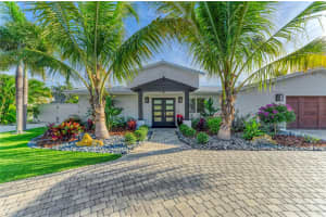 605 KEY ROYALE DRIVE, HOLMES BEACH, FL 34217 - MLS#MFRA4670953