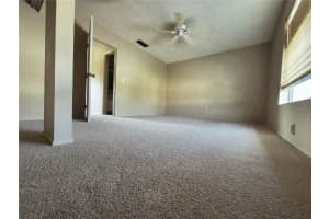 2707 HIDDEN LAKE BOULEVARD, SARASOTA, FL 34237 - MLS#MFRA4670963