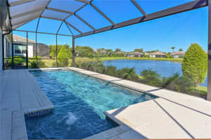 8013 CLEARWATER COURT, SARASOTA, FL 34241 - MLS#MFRA4670965