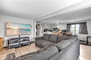 307 52ND AVENUE DRIVE, BRADENTON, FL 34207 - MLS#MFRA4670966