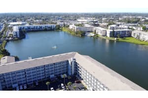 3122 Lake Bayshore Dr #218, BRADENTON