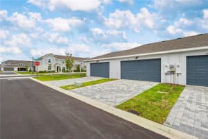 7304 PORTLIGHT LANE, SARASOTA, FL 34240 - MLS#MFRA4671031