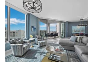 111 PINEAPPLE AVENUE, SARASOTA, FL 34236 - MLS#MFRA4671048