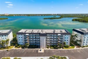 8977 MIDNIGHT PASS ROAD, SARASOTA, FL 34242 - MLS#MFRA4671098