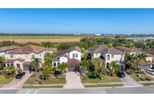 5727 TITLE ROW DRIVE, BRADENTON, FL 34210 - MLS#MFRA4671102