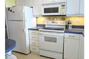 3772 LAKE BAYSHORE DRIVE, BRADENTON, FL 34205 - MLS#MFRA4671110