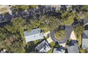 257 Dirksen Dr Debary, FL 32713 - Off Market