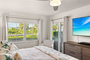 8630 MIDNIGHT PASS ROAD, SARASOTA, FL 34242 - MLS#MFRA4671155