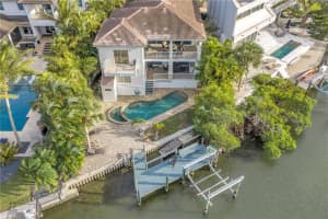 513 VENICE LANE, SARASOTA, FL 34242 - MLS#MFRA4671178