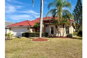 7157 42ND COURT, SARASOTA, FL 34243 - MLS#MFRA4671181