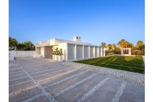 7647 SANDERLING ROAD, SARASOTA, FL 34242 - MLS#MFRA4671186