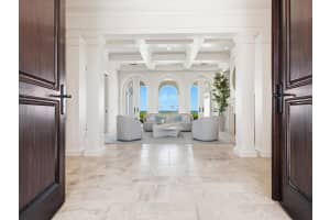 560 HARBOR POINT ROAD, LONGBOAT KEY, FL 34228 - MLS#MFRA4671218