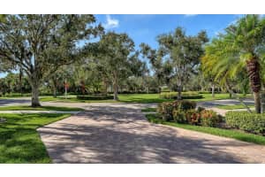 8878 ESTEPONA COURT, SARASOTA, FL 34238 Sold 12/30/25