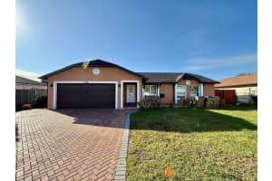 526 ROYAL PALM DRIVE, KISSIMMEE, FL 34743 - MLS#MFRA4671274