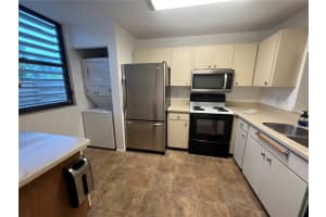 379 SPRINGDALE DRIVE, BRADENTON, FL 34210 - MLS#MFRA4671276