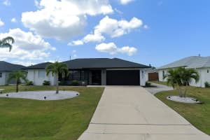 9221 Steubenville Ave, ENGLEWOOD