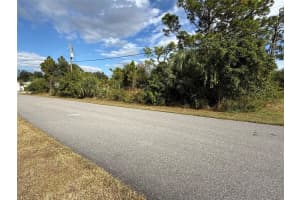 HEDGEWOOD CIR, NORTH PORT, FL 34288 - MLS#MFRA4671292